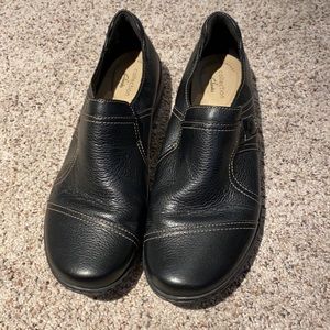 Women’s Clark slip on